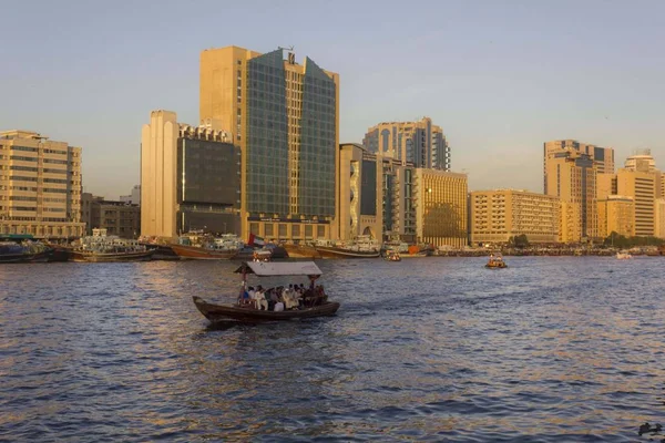 Dubai Emiratos Árabes Unidos Diciembre 2017 Vista Atardecer Del Arroyo — Foto de Stock