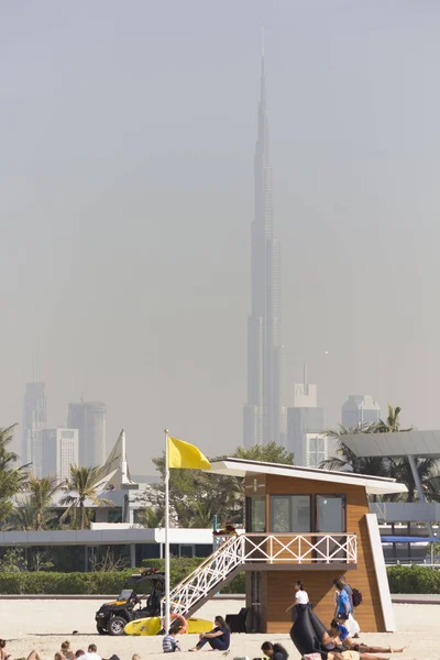 Dubai Eau Diciembre 2017 Jumeirah Playa Pública Con Burj Khalifa — Foto de Stock