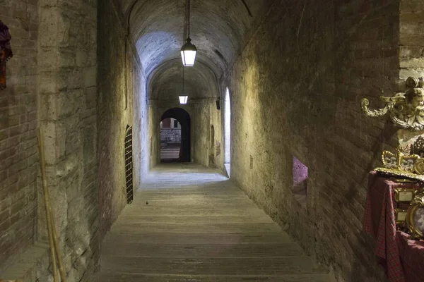 Perugia Italia Diciembre 2016 Callejón Estrecho Dentro Del Edificio Rocca — Foto de Stock