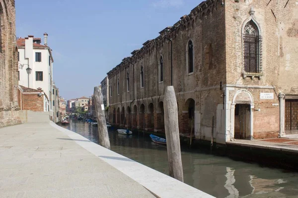 Venedig Italien Mai 2016 Rio Misericordia Kanal Venedig Gegenüber Einer — Stockfoto