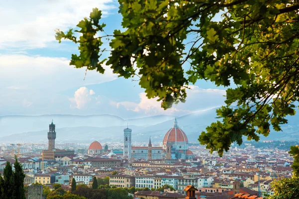 Floransa Michelangelo Meydanı'na muhteşem panoramik manzaralı bir