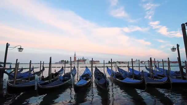 Gondol Venedik Talya Avrupa Nın Şafakta Kilisesi San Giorgio Maggiore — Stok video