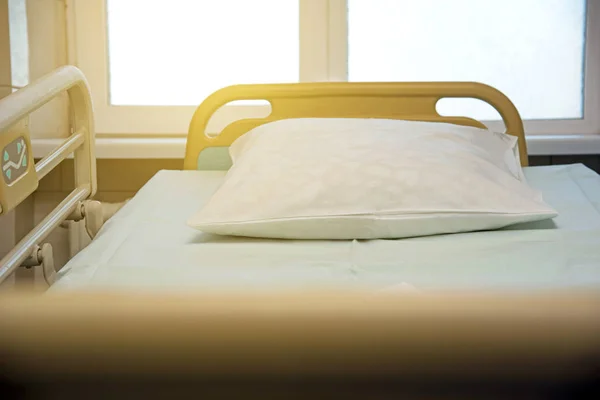 现代医用床枕及现代化专用设备 — 图库照片