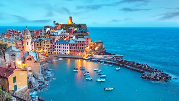 Magical landscape with boats in the bay and colored houses on th — Stock Photo, Image