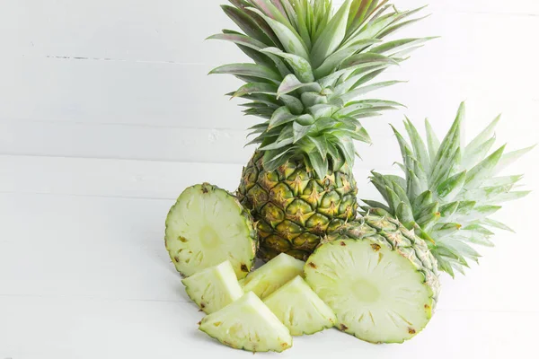 Pineapple Put White Wood Table — Stock Photo, Image