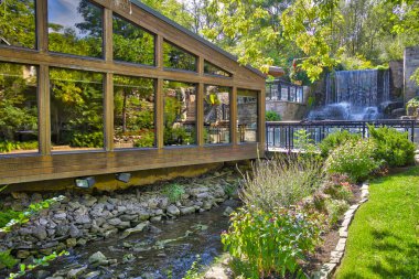 Ancaster Değirmeni 'nden bir su geçiyor, Ancaster..  