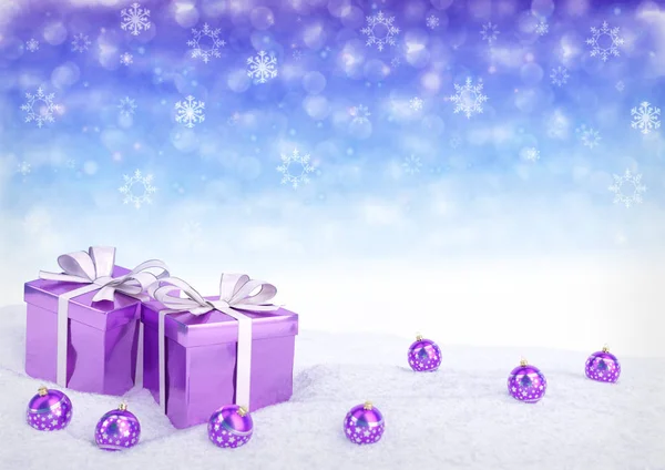 De doos van de gift van Kerstmis en ballen op snow.3d render — Stockfoto