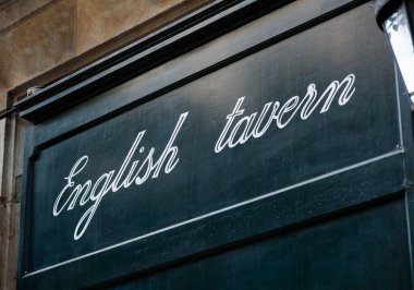 İngiliz tavernası dış tabelası