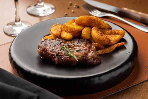 Plato Con Solomillo Arroz Con Especias Azafrán — Foto de Stock