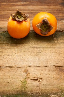 Dikey içinde iki lezzetli hurma