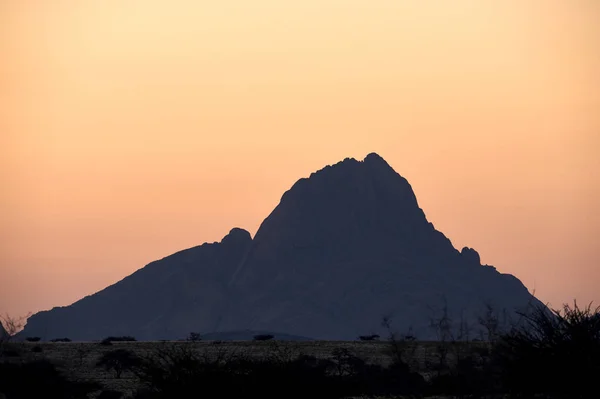 Spitzkoppe Słynne Górskie Namibii Sfotografowany Zachód Słońca — Zdjęcie stockowe