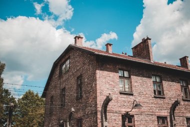 Auschwitz Birkenau toplama kampı kompleksi