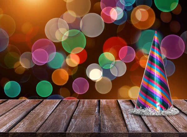 Fundo de tampo de mesa de madeira no bokeh colorido à noite para Novo — Fotografia de Stock