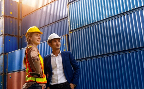 Two Foreman Woman Man Stand Together Look Forward Background Cargo — Stock Photo, Image