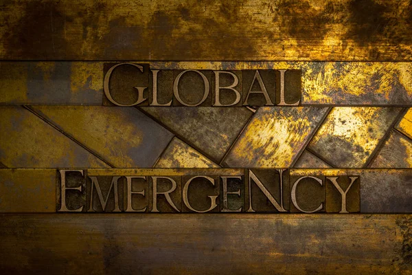 Foto Ekte Autentiske Skrifttegn Som Danner Global Emergency Text Vintage – stockfoto