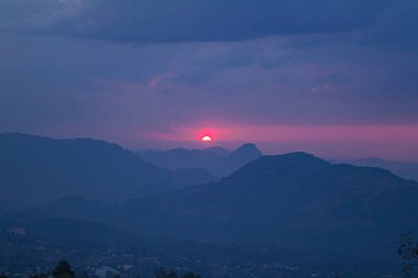 un bello atardecer desde la cumber