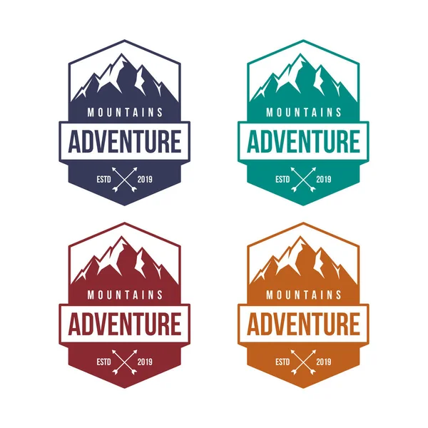 Badge Aventure Montagne Étiquette Emblème Logo Modèle Vectoriel Conception Icône — Image vectorielle