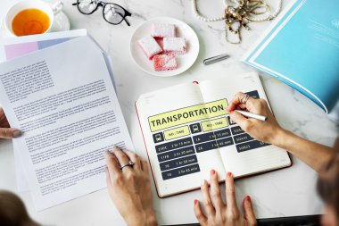 Günlük notları kullanarak kadın