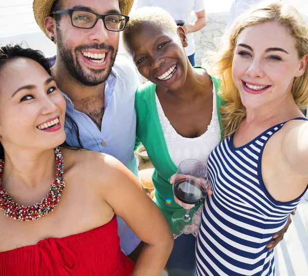 Concept de personnes à la fête — Photo