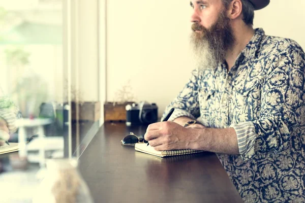 Komuta sizde yazılı notlar