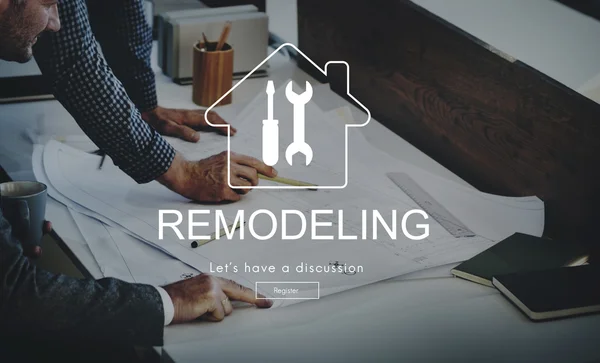 Colleagues discussing and Remodeling — Stock Photo, Image