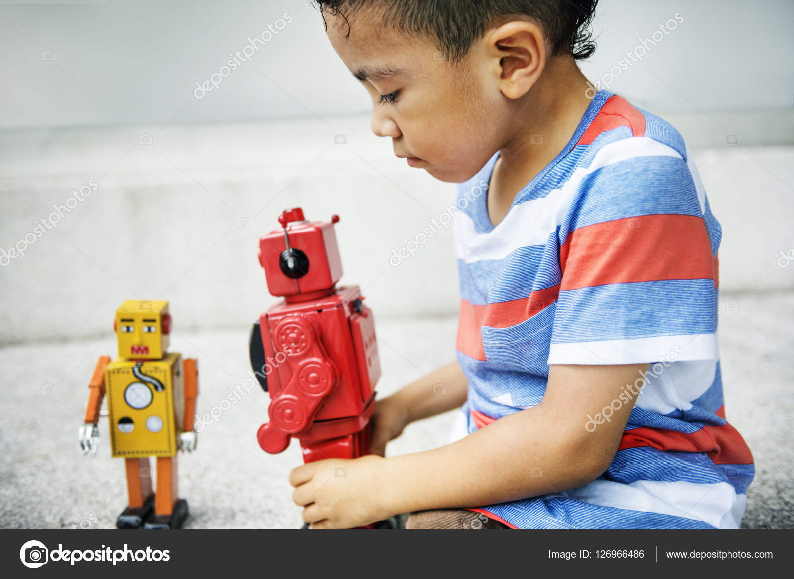 Robot boy hi-res stock photography and images - Alamy