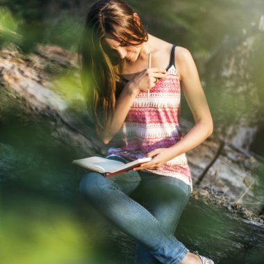 Kadın yazma Not doğada