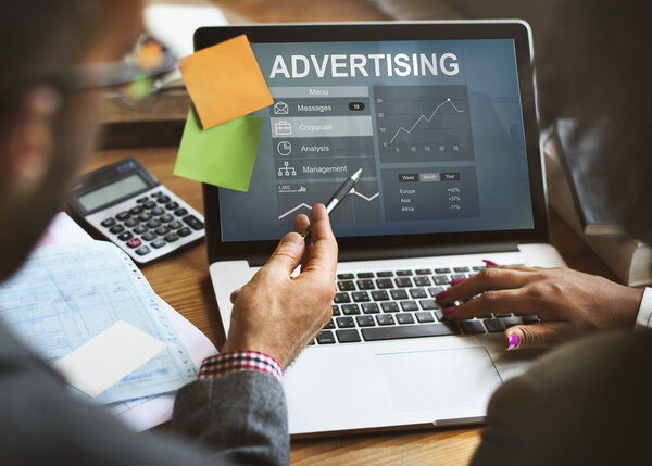 business people working and discussing ideas 