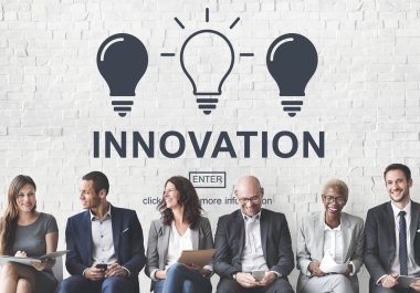 Toplantıda iş adamları tartışıyor