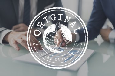 İş erkek toplantıda konuşan