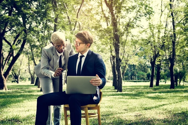 Dos hombres de negocios — Foto de Stock