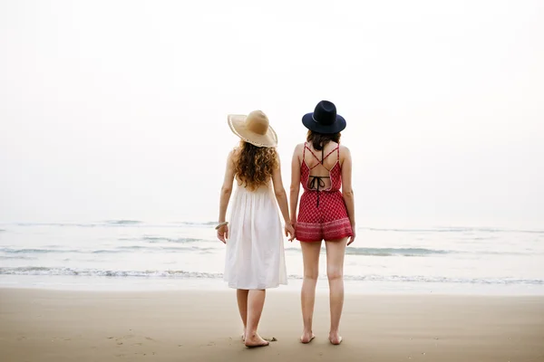 Mooie vrouwen vrienden — Stockfoto