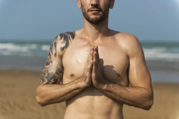 ヨガの瞑想をしている人 — ストック写真