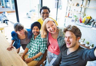 Fotoğraf Smartphone'da yapma arkadaşlar