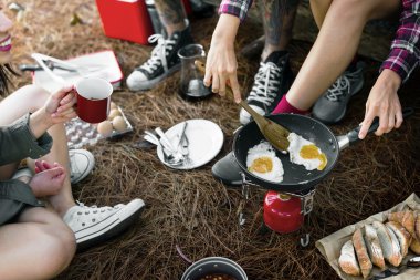 insanlar having kahvaltı