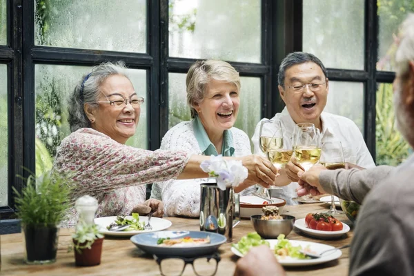 Senior pensioen ontmoeten — Stockfoto