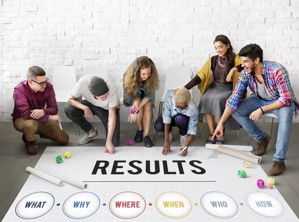 People drawing banner on floor — Stock Photo, Image