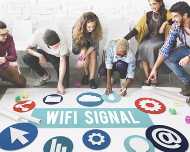 Kattaki insanlar çizim afiş