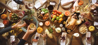 İnsanlar alkış kavramı