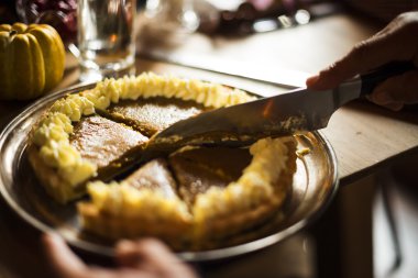 Kabak pasta kesme kişi