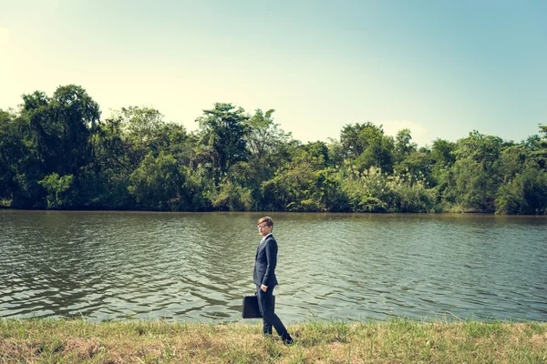 Jovem empresário adulto — Fotografia de Stock