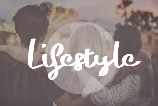 Лучшие друзья в парке развлечений
