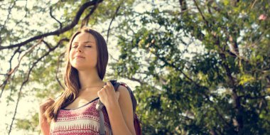 doğada vakit kadın