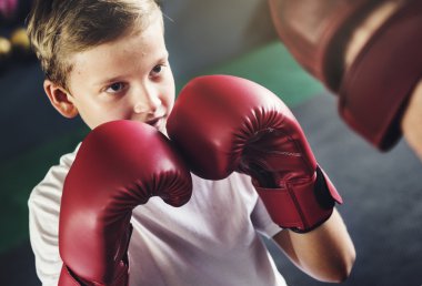Çocuk eğitim boks egzersiz