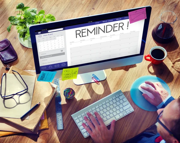 Man using computer — Stock Photo, Image