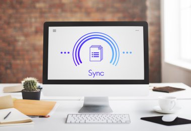 bilgisayar monitöründe çalışma alanı tablosu  