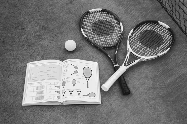 Equipamento desportivo de tênis — Fotografia de Stock