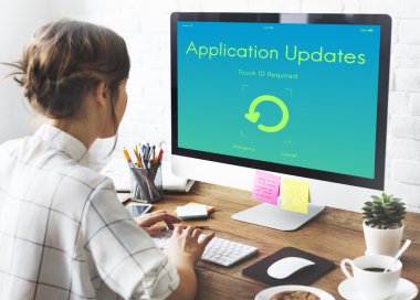 Tasarım stüdyosu çalışan kadın