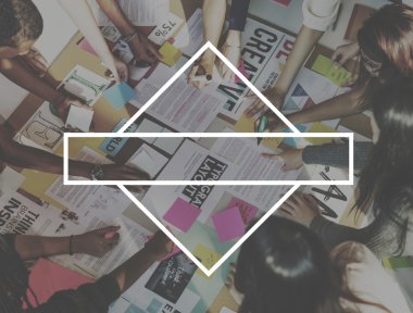 Öğrenciler yaratıcı plan çalışma 