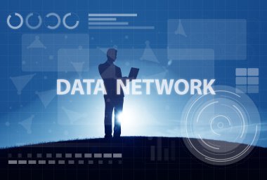 dizüstü bilgisayar kullanan iş kişi